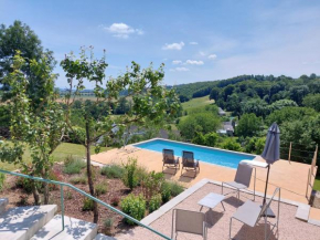 Maison avec magnifique vue et piscine privative